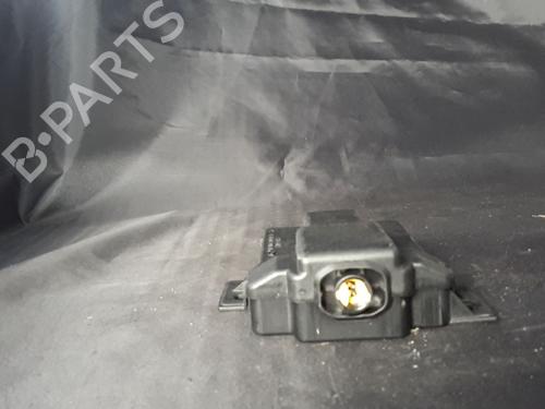 Used Fuse box Fuse box 38900212 38900212