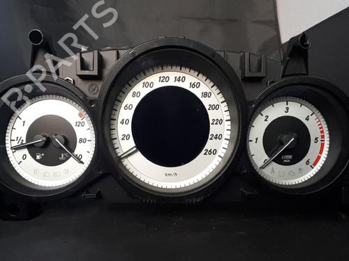instrument-cluster-mercedes-benz-c-class-t-model-s204-2007-2008-2009-2010-2011-2012-2013-2014-38900332 main image