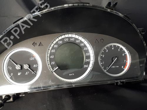 instrument-cluster-mercedes-benz-c-class-w204-2007-2008-2009-2010-2011-2012-2013-2014-2015-38900389 main image