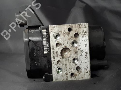 Used ABS pump ABS pump MERCEDES-BENZ E-CLASS (W210) E 200 CDI (210.007) (116 hp) 38900833 38900833