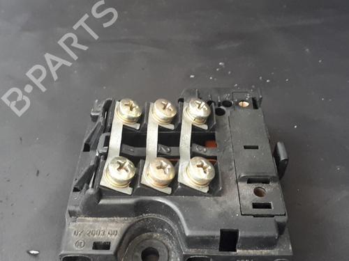 Used Fuse box Fuse box 38902272 38902272