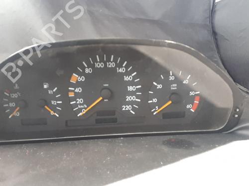 Used Instrument cluster Instrument cluster MERCEDES-BENZ C-CLASS (W202) [1993-2000] 38902898 38902898