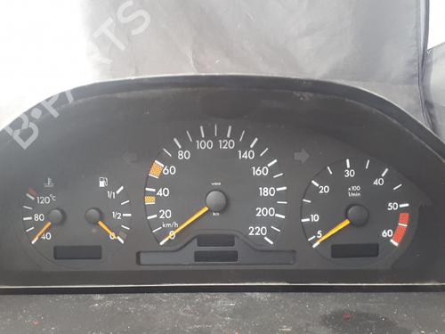 Used Instrument cluster Instrument cluster MERCEDES-BENZ C-CLASS (W202) [1993-2000] 38902909 38902909