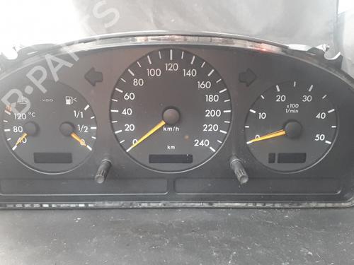 Used Instrument cluster Instrument cluster MERCEDES-BENZ M-CLASS (W163) [1998-2005] 38902990 38902990