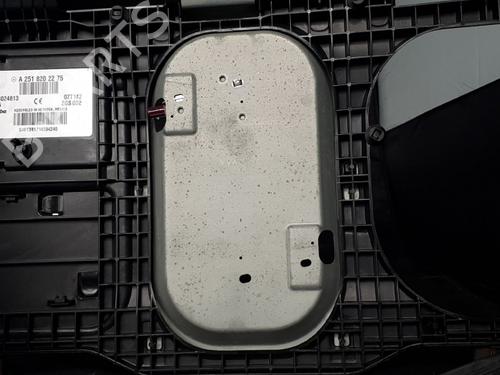 Used Antenna/Base Antenna/Base 38903065 38903065