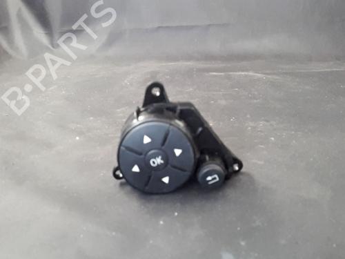steering-wheel-controls-mercedes-benz-glk-class-x204-2008-2009-2010-2011-2012-2013-2014-2015-38904044 main image