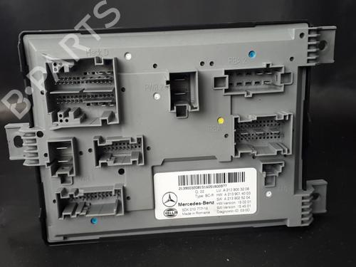 Used Fuse box Fuse box 38905296 38905296