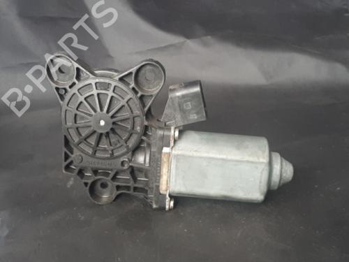 Used Right front window motor Right front window motor 38905633 38905633