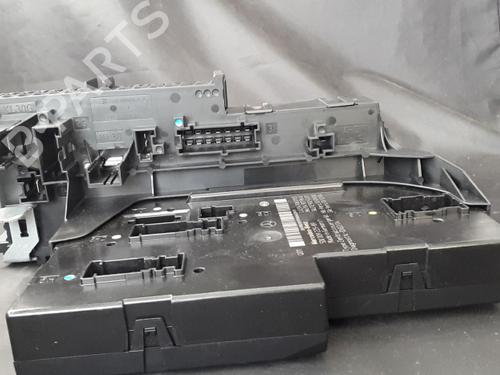 Used Fuse box Fuse box 38907152 38907152