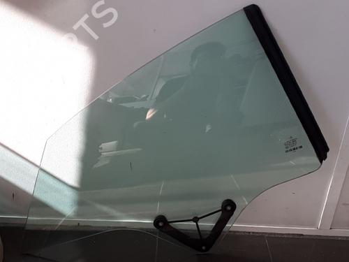 Used Rear right quarter glass Rear right quarter glass 38907461 38907461