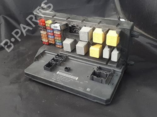 Used Fuse box Fuse box 38907526 38907526