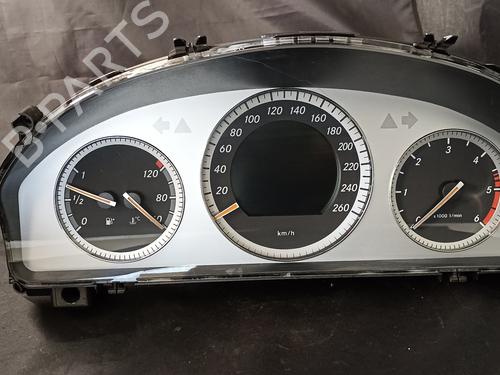 instrument-cluster-mercedes-benz-c-class-w204-2007-2008-2009-2010-2011-2012-2013-2014-2015-38907680 main image
