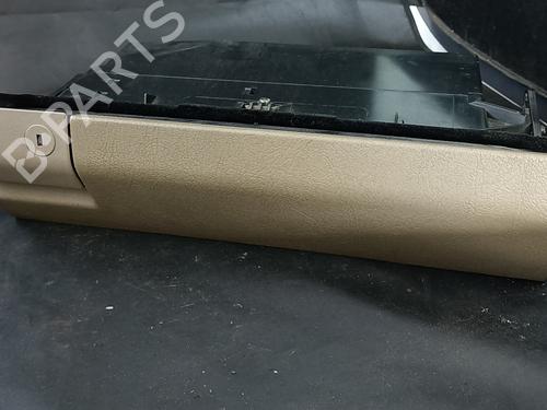 Used Glove box Glove box MERCEDES-BENZ C-CLASS (W202) C 220 CDI (202.133) (125 hp) 38907795 38907795