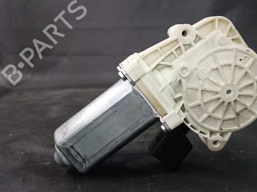 Used Left front window motor Left front window motor MERCEDES-BENZ VITO / MIXTO Van (W639) 115 CDI (639.601, 639.603, 639.605) (150 hp) 38907956 38907956