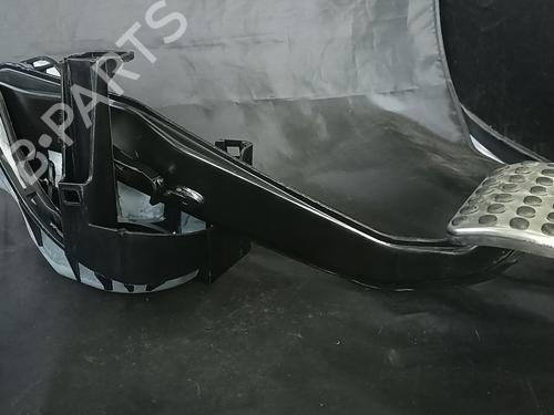 break-pedal-mercedes-benz-e-class-t-model-s212-2009-2010-2011-2012-2013-2014-2015-2016-38908202 main image