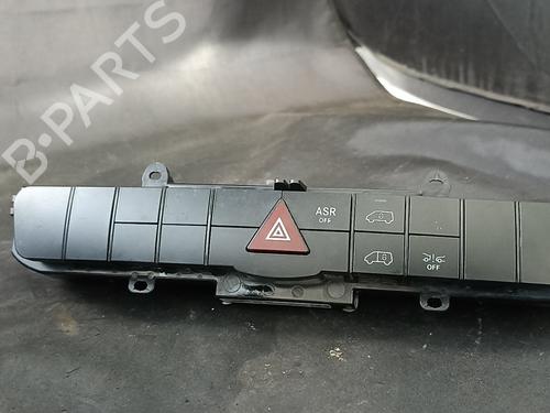 Used Warning switch Warning switch MERCEDES-BENZ SPRINTER 3,5-t Van (B906) 311 CDI (906.631, 906.633, 906.635, 906.637) (109 hp) 38908452 38908452
