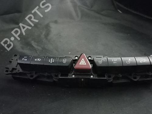 Used Warning switch Warning switch MERCEDES-BENZ S-CLASS (W220, V220) S 320 CDI (220.025, 220.125) (204 hp) 38908677 38908677
