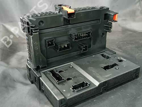 Used Fuse box Fuse box 38908795 38908795