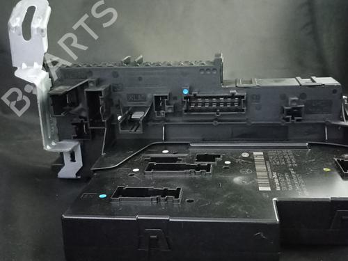 Used Fuse box Fuse box 38908876 38908876