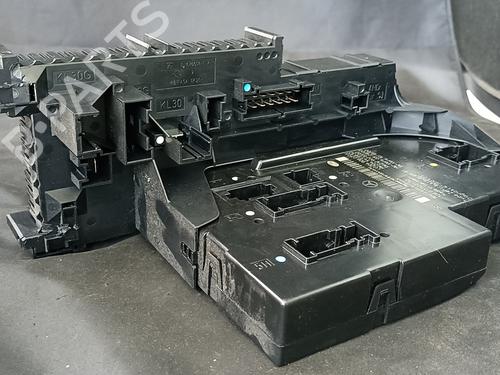 Used Fuse box Fuse box 38909510 38909510