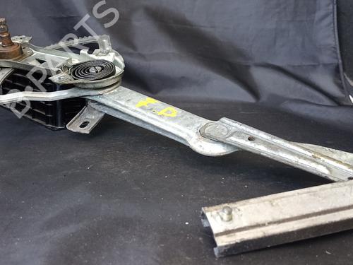 Used Front right window mechanism Front right window mechanism 38909740 38909740