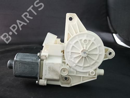 right-front-window-motor-mercedes-benz-e-class-w212-2009-2010-2011-2012-2013-2014-2015-2016-38909861 main image
