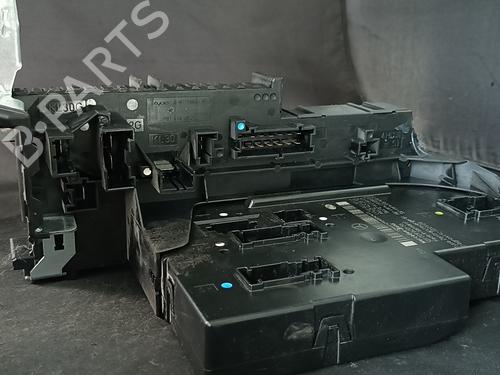 Used Fuse box Fuse box 38909879 38909879