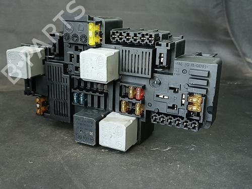 Used Fuse box Fuse box 38909892 38909892