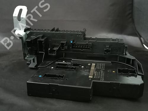 Used Fuse box Fuse box 38909914 38909914