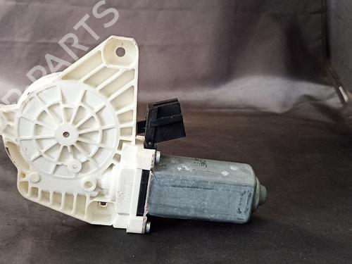 Vindusheismotor venstre foran Vindusheismotor venstre foran 38910515 38910515