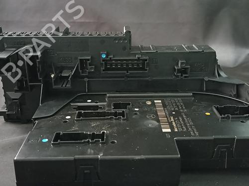 Used Fuse box Fuse box 38910647 38910647