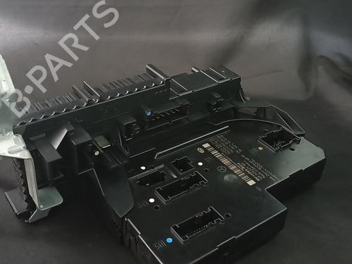 Used Fuse box Fuse box 38876904 38876904