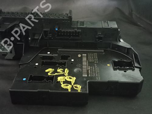 Used Fuse box Fuse box 38876920 38876920