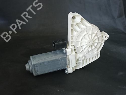 right-front-window-motor-mercedes-benz-a-class-w169-2004-2005-2006-2007-2008-2009-2010-2011-2012-38877495 main image