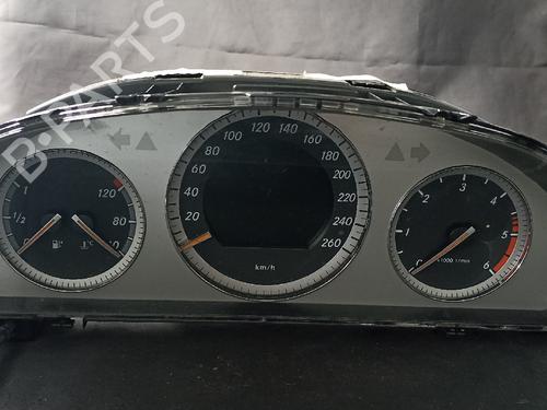 instrument-cluster-mercedes-benz-c-class-w204-2007-2008-2009-2010-2011-2012-2013-2014-2015-38877651 main image