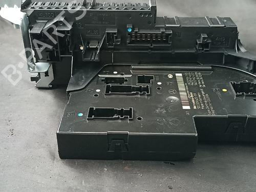 Used Fuse box Fuse box 38877665 38877665