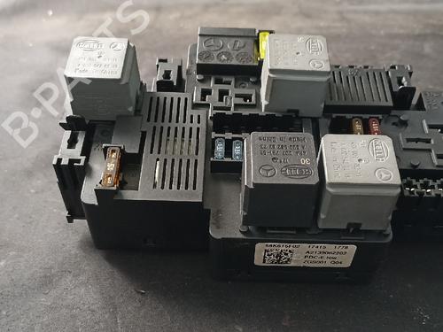 Used Fuse box Fuse box 38877691 38877691