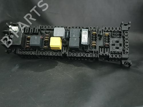 fuse-box-mercedes-benz-a-class-w176-2012-2013-2014-2015-2016-2017-2018-38877878 main image