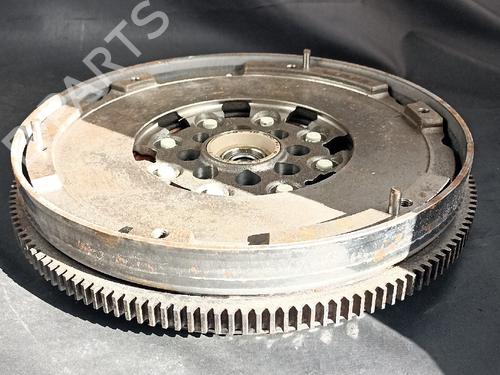 flywheel-mercedes-benz-c-class-w203-2000-2001-2002-2003-2004-2005-2006-2007-38878599 main image