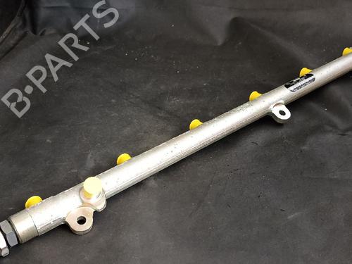 Used Injection rail Injection rail MERCEDES-BENZ S-CLASS (W220, V220) S 320 CDI (220.026, 220.126) (197 hp) 38878754 38878754