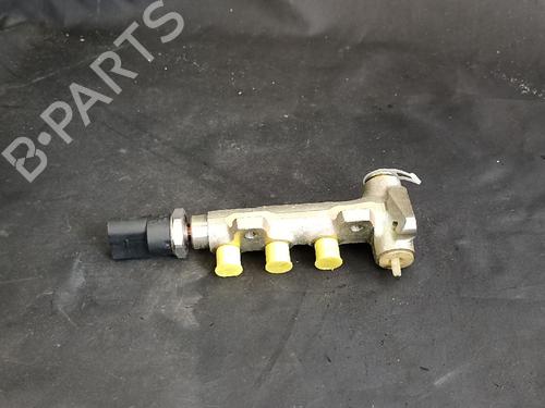 injection-rail-mercedes-benz-e-class-w211-2002-2003-2004-2005-2006-2007-2008-2009-38878757 main image