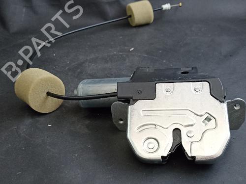 tailgate-lock-mercedes-benz-s-class-w221-v221-2005-2006-2007-2008-2009-2010-2011-2012-2013-38878871 main image