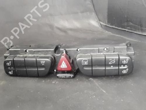 Used Warning switch Warning switch MERCEDES-BENZ C-CLASS Coupe (CL203) C 180 Kompressor (203.746) (143 hp) 38879020 38879020