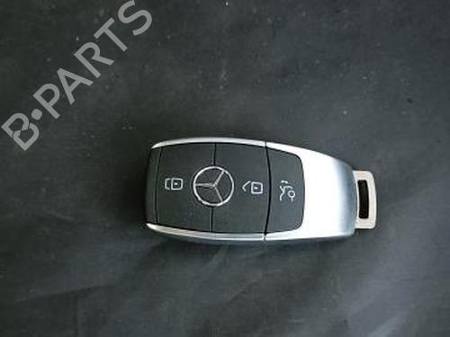 other-mercedes-benz-a-class-saloon-v177-2018-38879175 main image