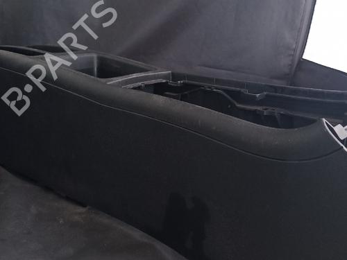 Used Armrest / Center console Armrest / Center console 38879331 38879331