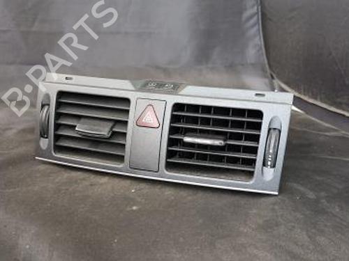air-vent-mercedes-benz-c-class-t-model-s204-2007-2008-2009-2010-2011-2012-2013-2014-38879404 main image