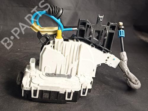front-right-lock-mercedes-benz-cla-coupe-c117-2013-2014-2015-2016-2017-2018-2019-38879482 main image