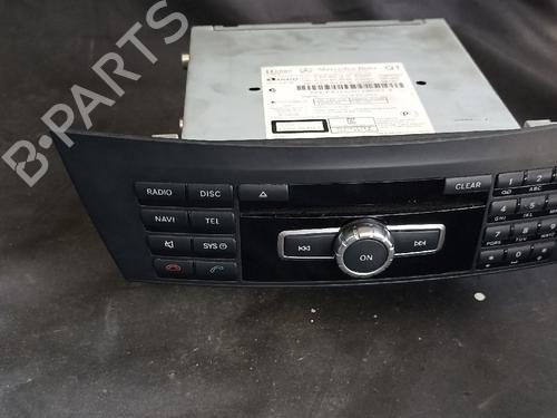 radio-mercedes-benz-c-class-w204-2007-2008-2009-2010-2011-2012-2013-2014-2015-38879683 main image