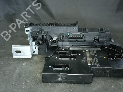 Used Fuse box Fuse box 38879799 38879799