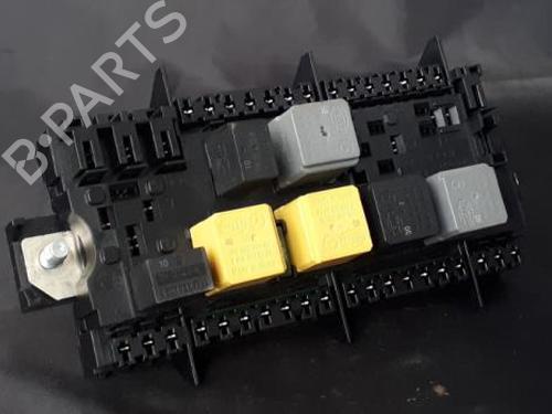 fuse-box-mercedes-benz-a-class-w176-2012-2013-2014-2015-2016-2017-2018-38880371 main image